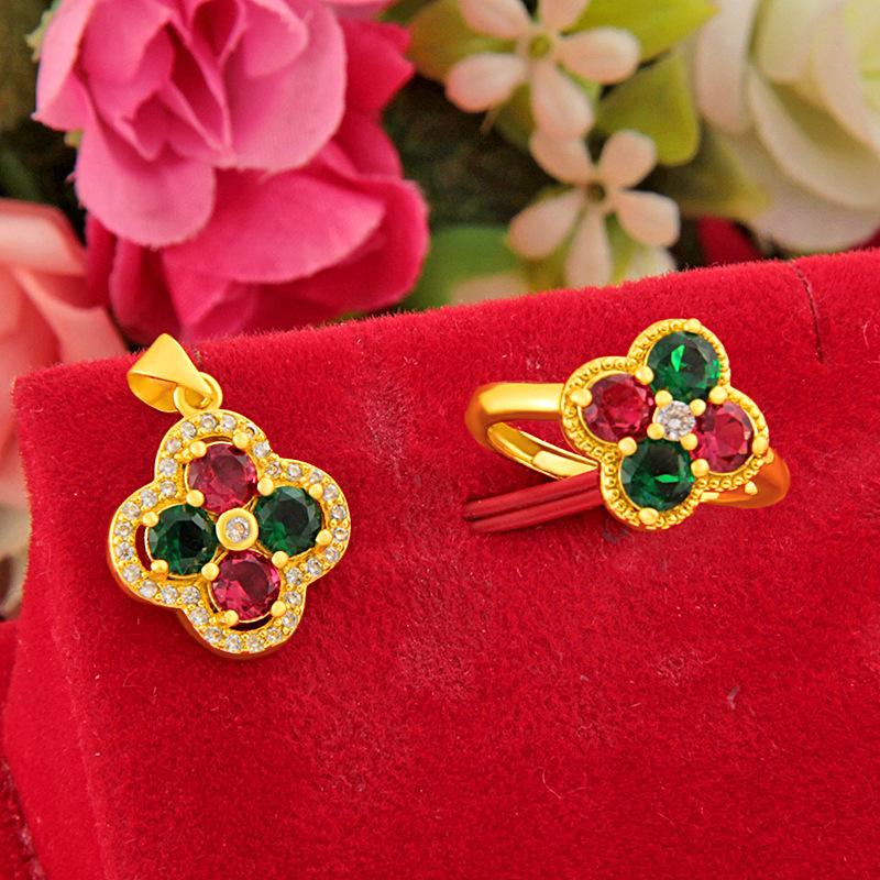 Elegant Gold Filled Gemstone Four-Leaf Clover Pendant Brass Imitation Gold Necklace for Women Custom Script Name Pendant New Sand Gold Jewelry